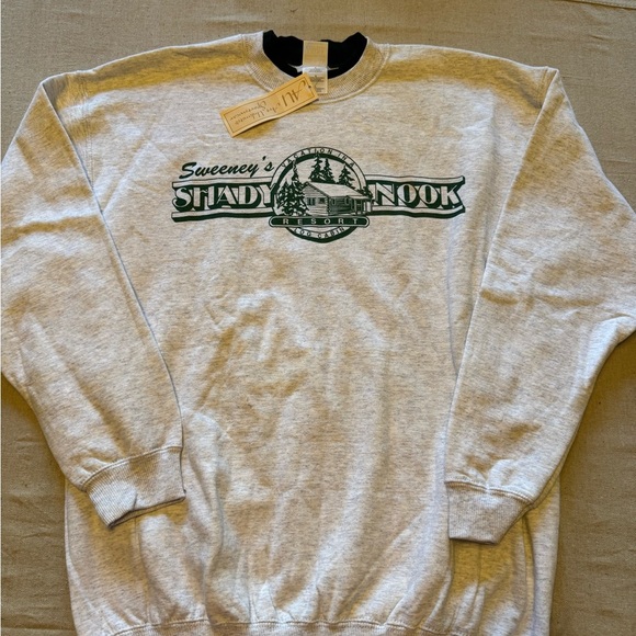 Gildan Other - Sweeny’s Shady Nook Resort Sweatshirt